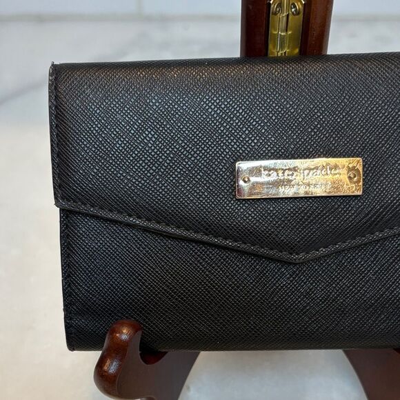 Kate Spade New York Saffiano Wristlet Wallet Case for Devices - Picture 2 of 16